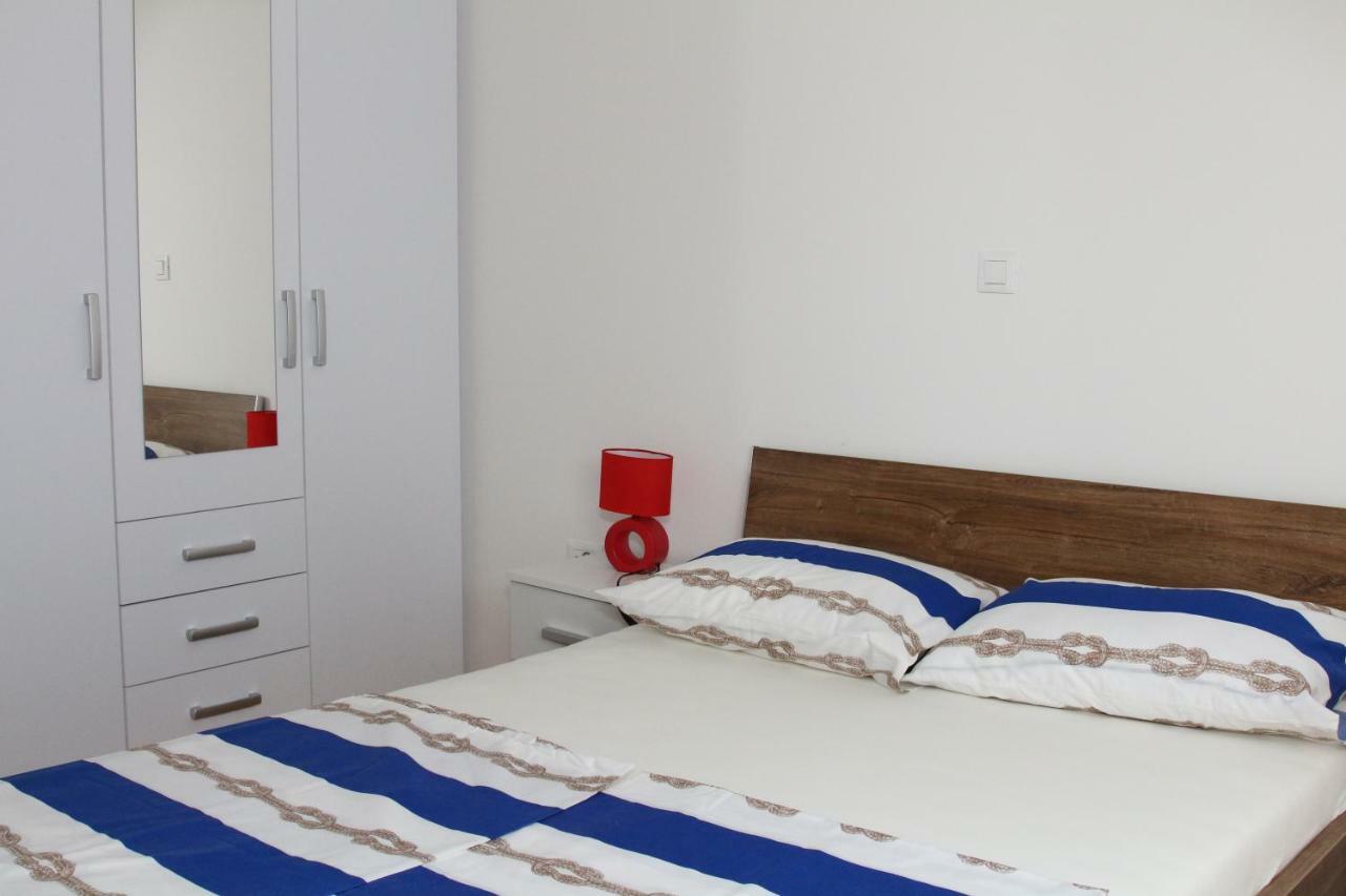 Apartments "Pavic" Near Zagreb Airport Velika Gorica Buitenkant foto