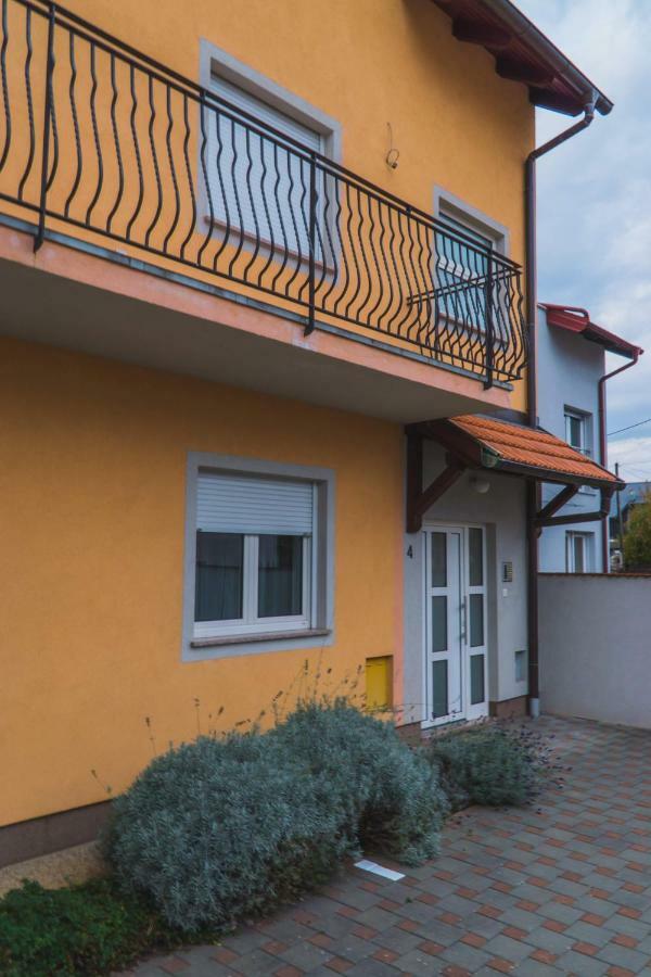 Apartments "Pavic" Near Zagreb Airport Velika Gorica Buitenkant foto