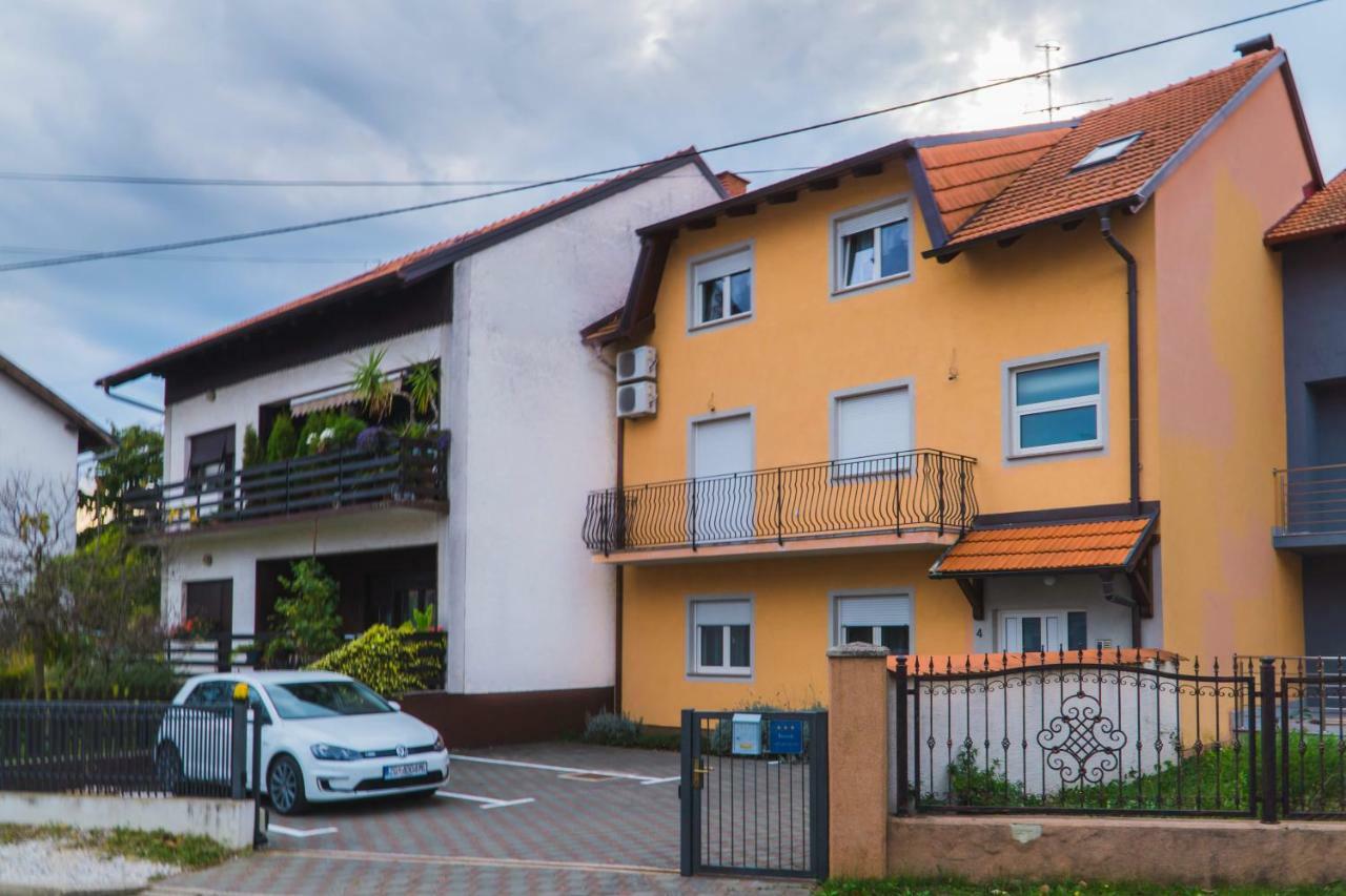 Apartments "Pavic" Near Zagreb Airport Velika Gorica Buitenkant foto